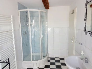Bad-Dusche