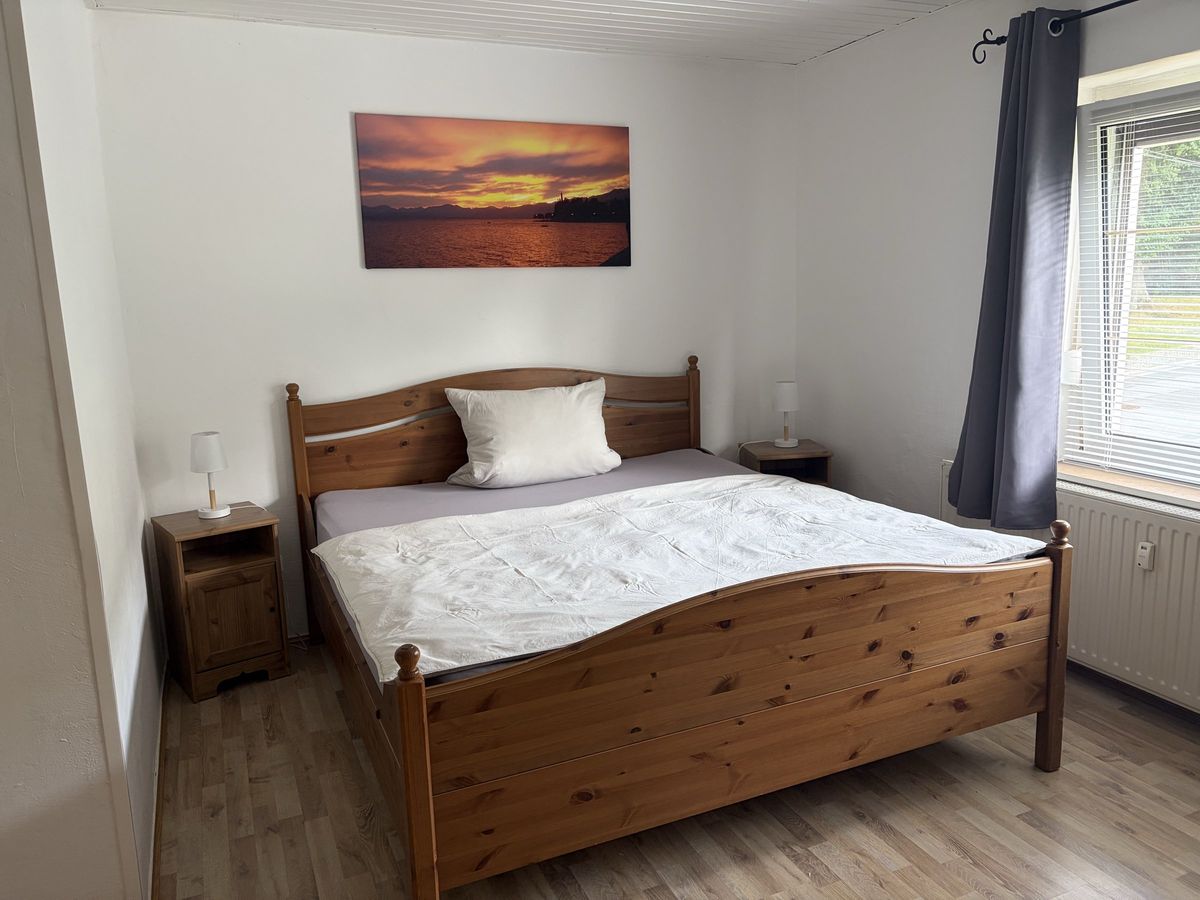 Schlafzimmer mit Doppelbett